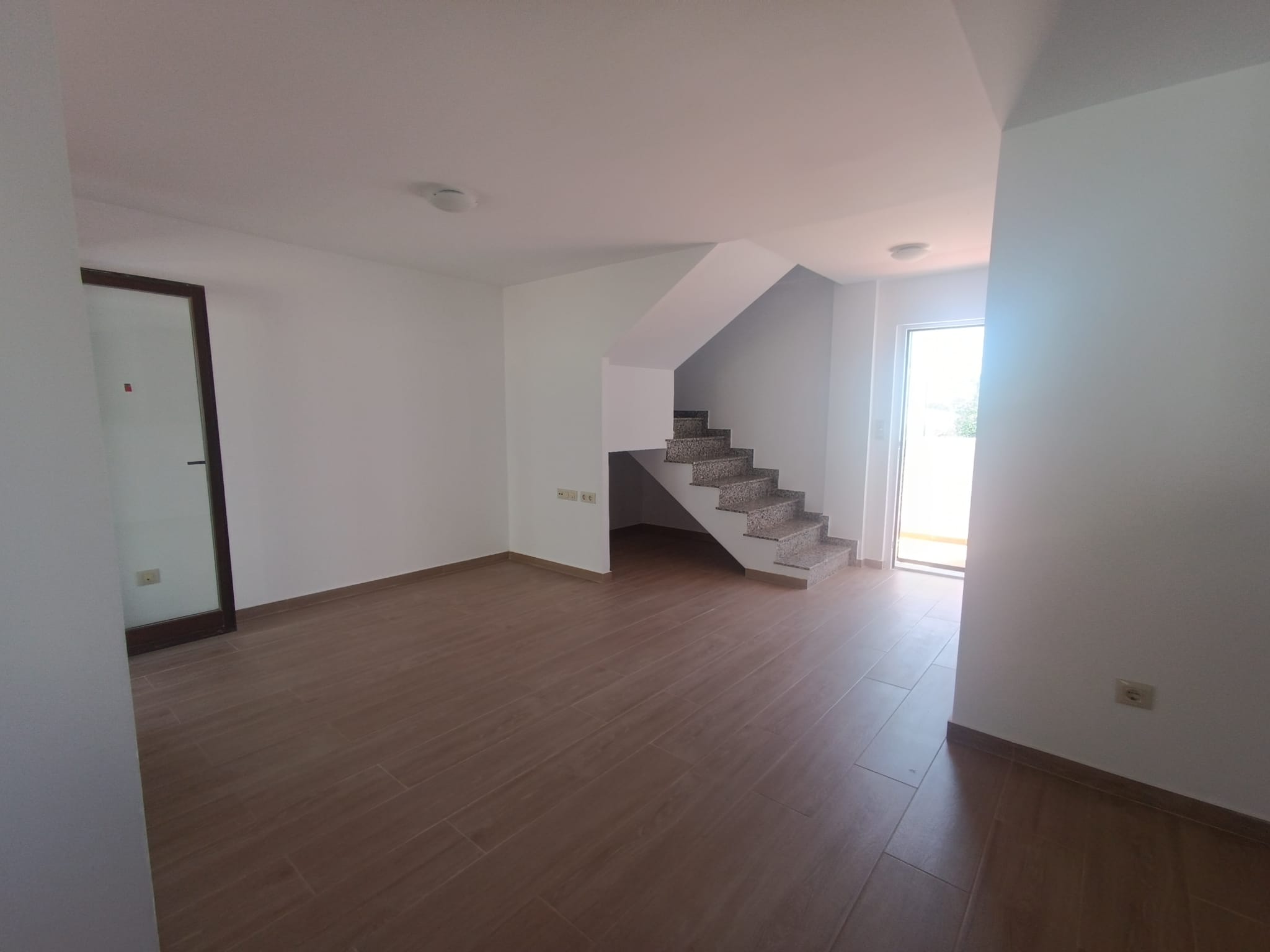 50036_WhatsApp Image 2025-05-22 at 18.50.32 (2).jpeg